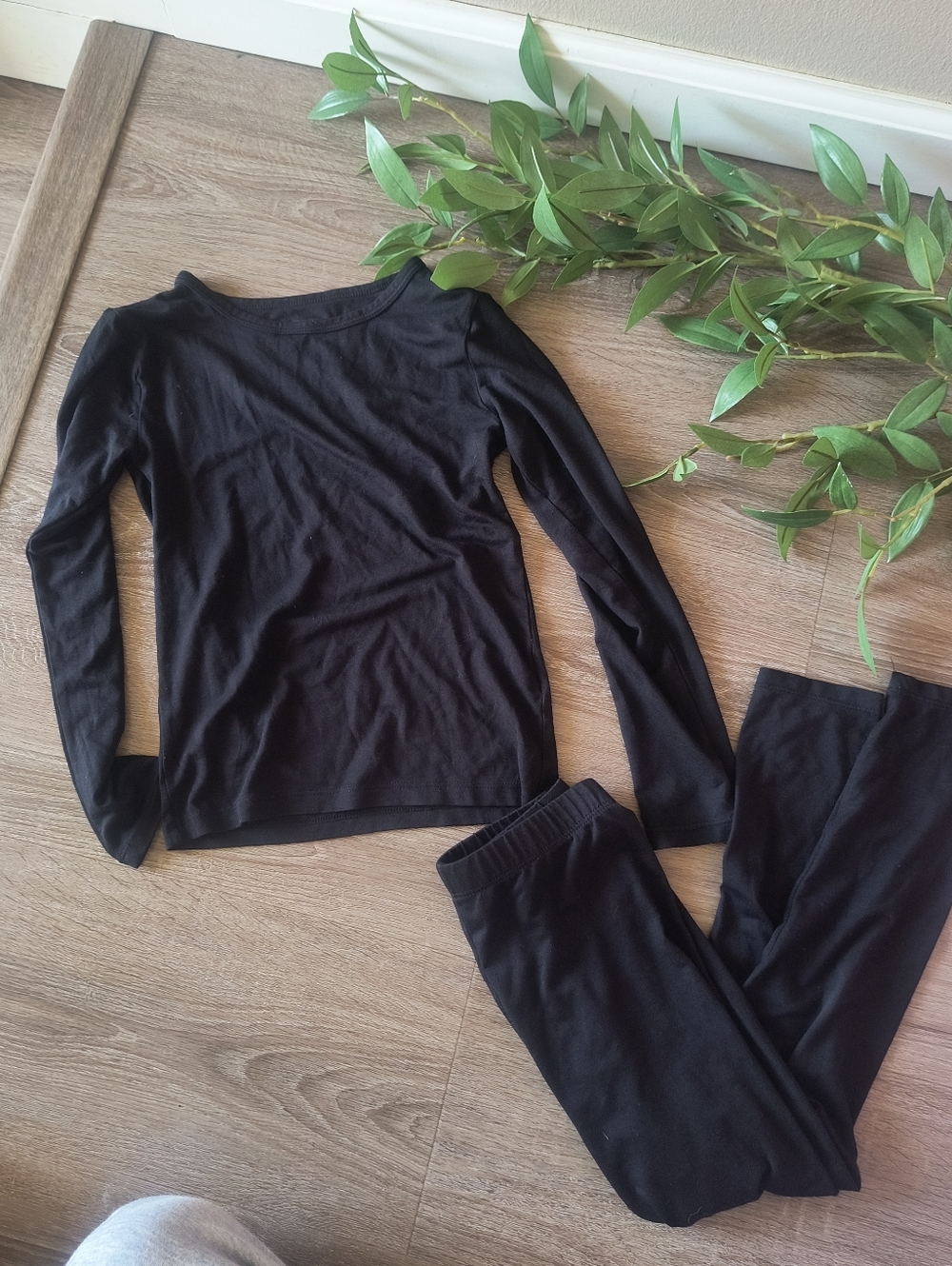 Boys 32 Degrees Kids Heat Base Layer Long Sleeve & Legging Set Black Small